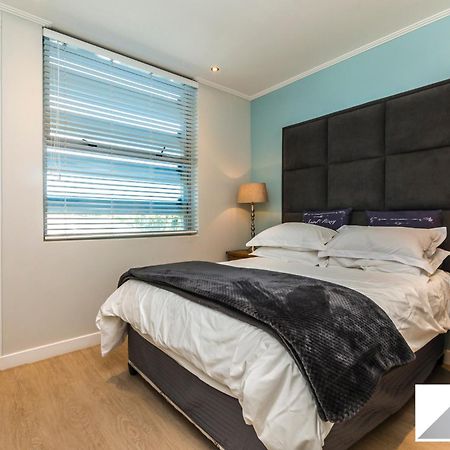 Appartamento The Apex On Smuts Johannesburg Esterno foto