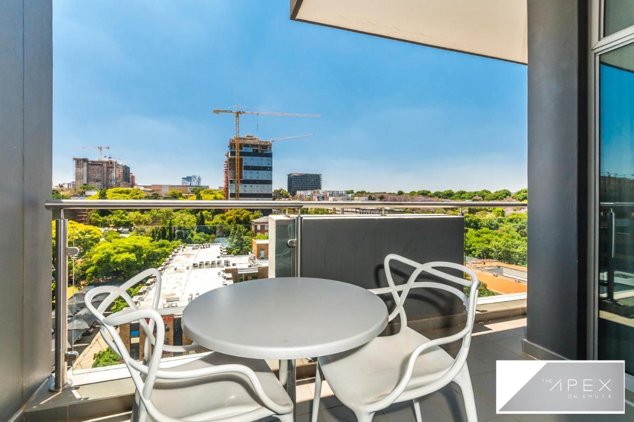 Appartamento The Apex On Smuts Johannesburg Esterno foto