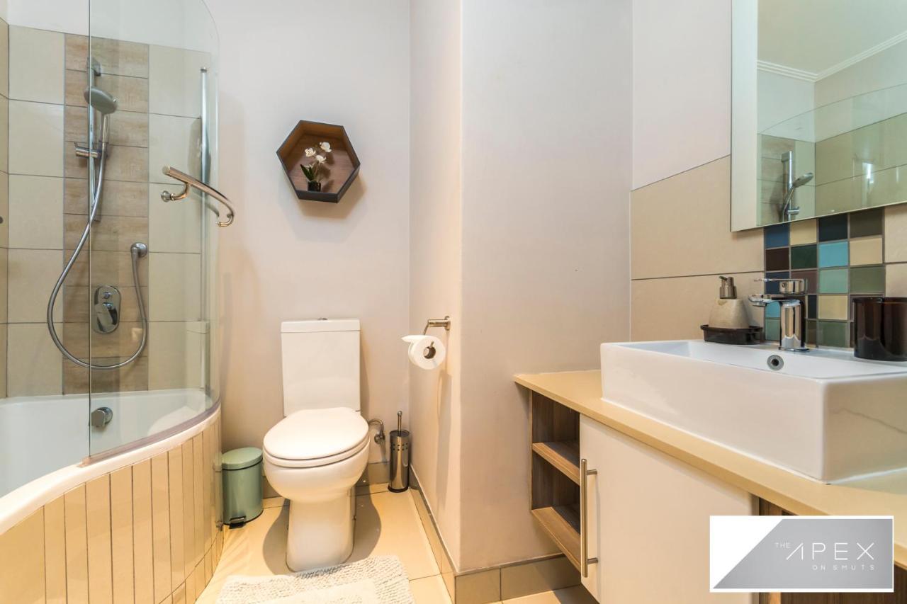 Appartamento The Apex On Smuts Johannesburg Esterno foto