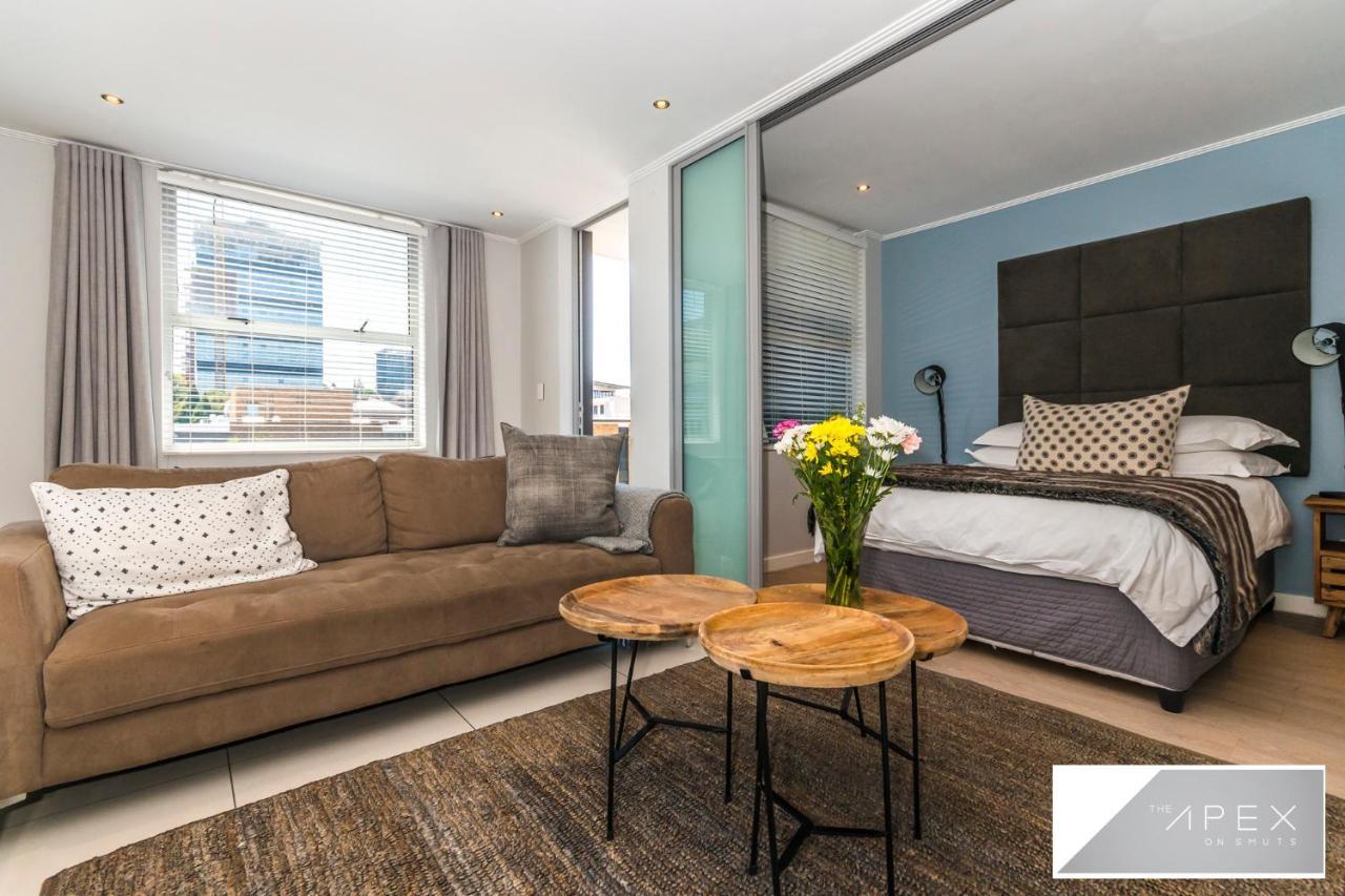 Appartamento The Apex On Smuts Johannesburg Esterno foto