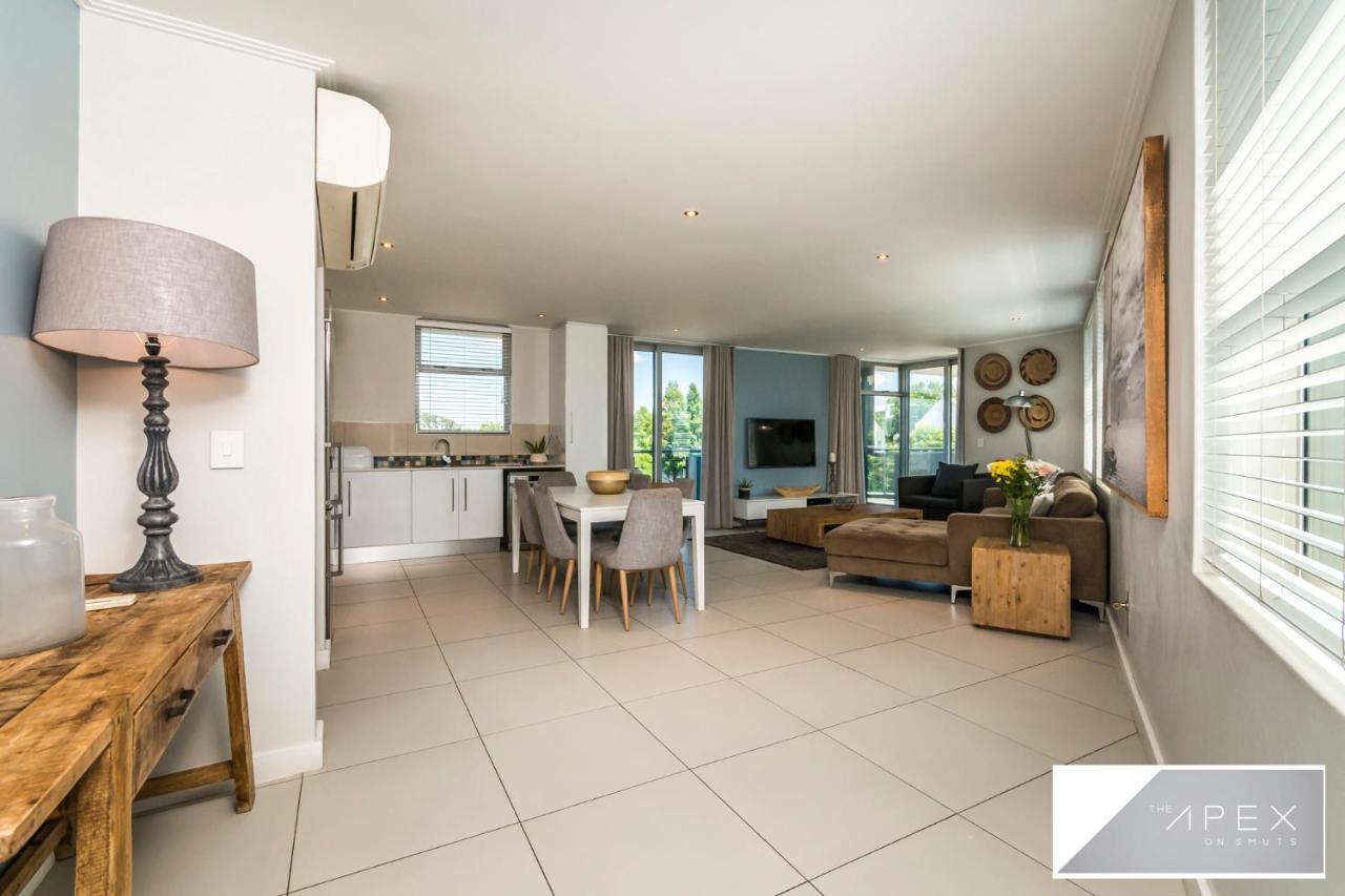 Appartamento The Apex On Smuts Johannesburg Esterno foto