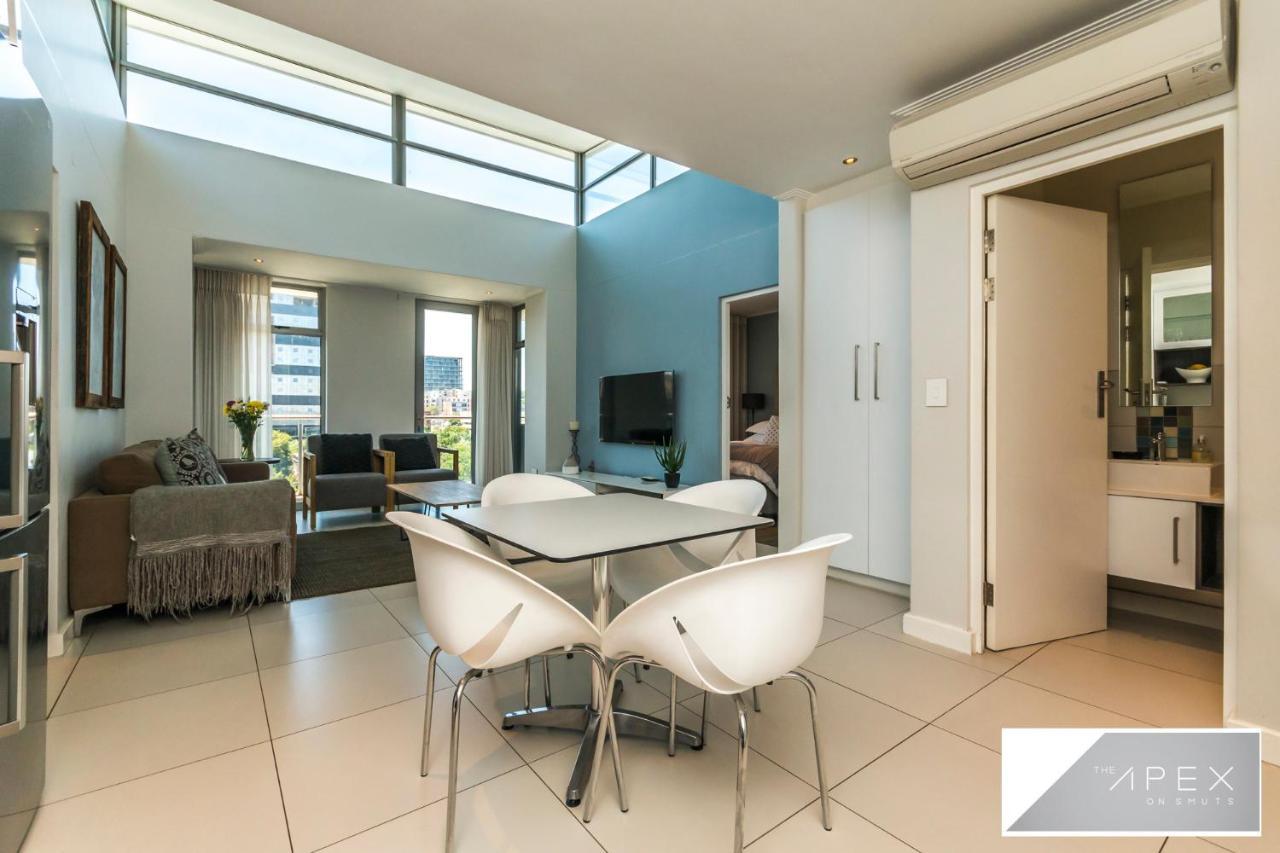 Appartamento The Apex On Smuts Johannesburg Esterno foto